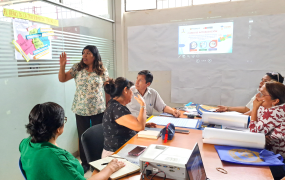 ESPECIALISTAS EN EDUCACIÓN PARTICIPAN EN JORNADA DE ACTUALIZACIÓN PEDAGÓGICA