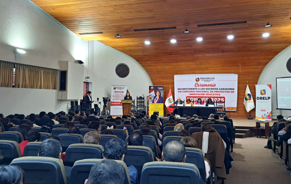 DOCENTES DE LA UGEL N° 10 FUERON RECONOCIDOS EN CEREMONIA DEL VIII CONCURSO NACIONAL DE PROYECTOS DE INNOVACIÓN EDUCATIVA – FONDEP